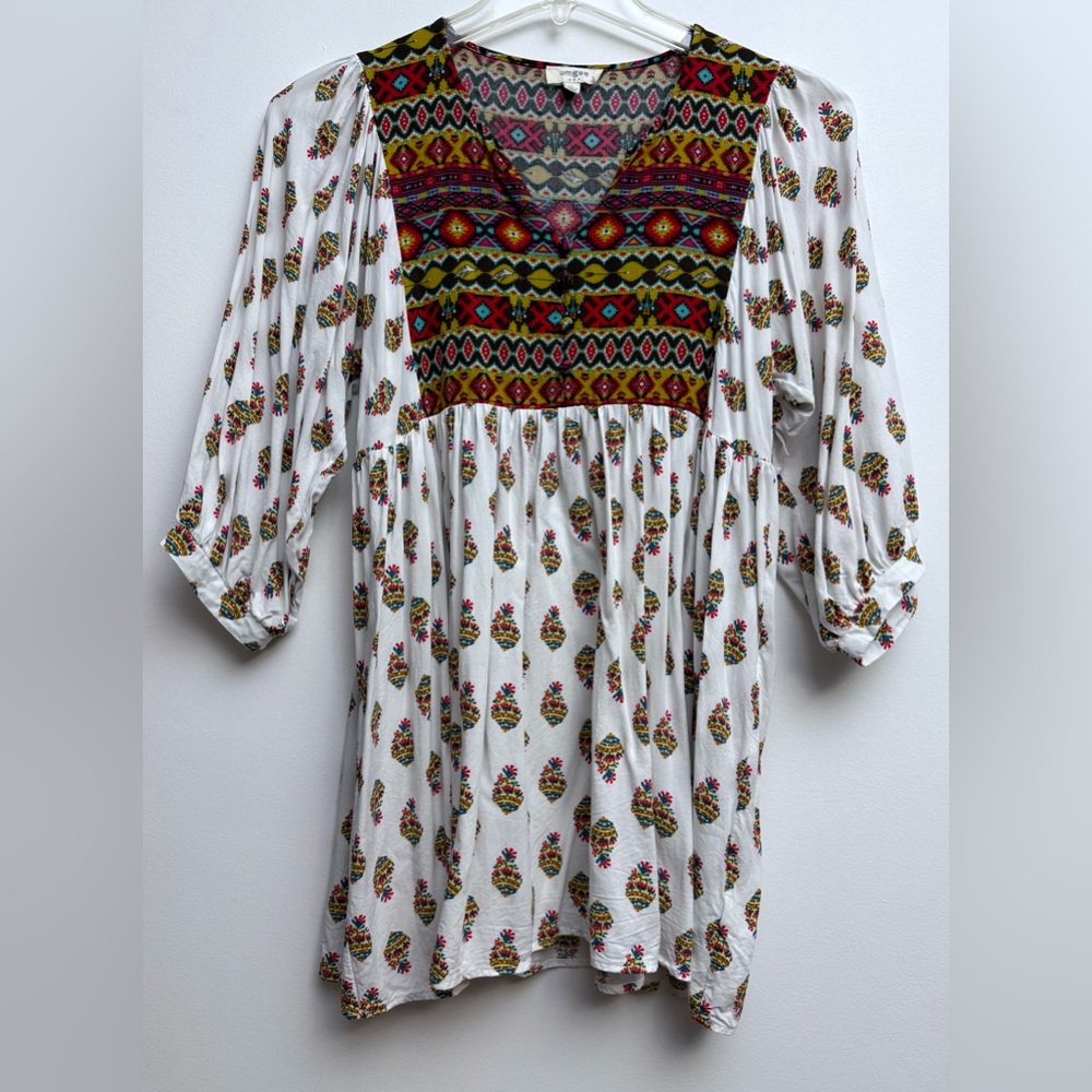 Umgee White and Red Scoop Neck Tunic
